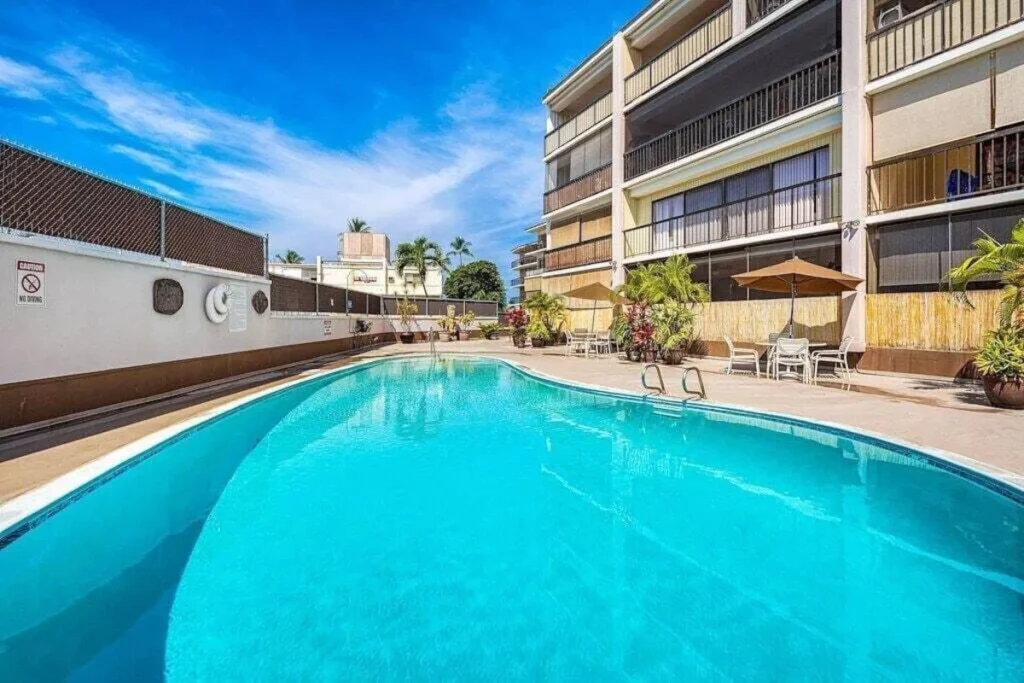 Pool at Kona Condo